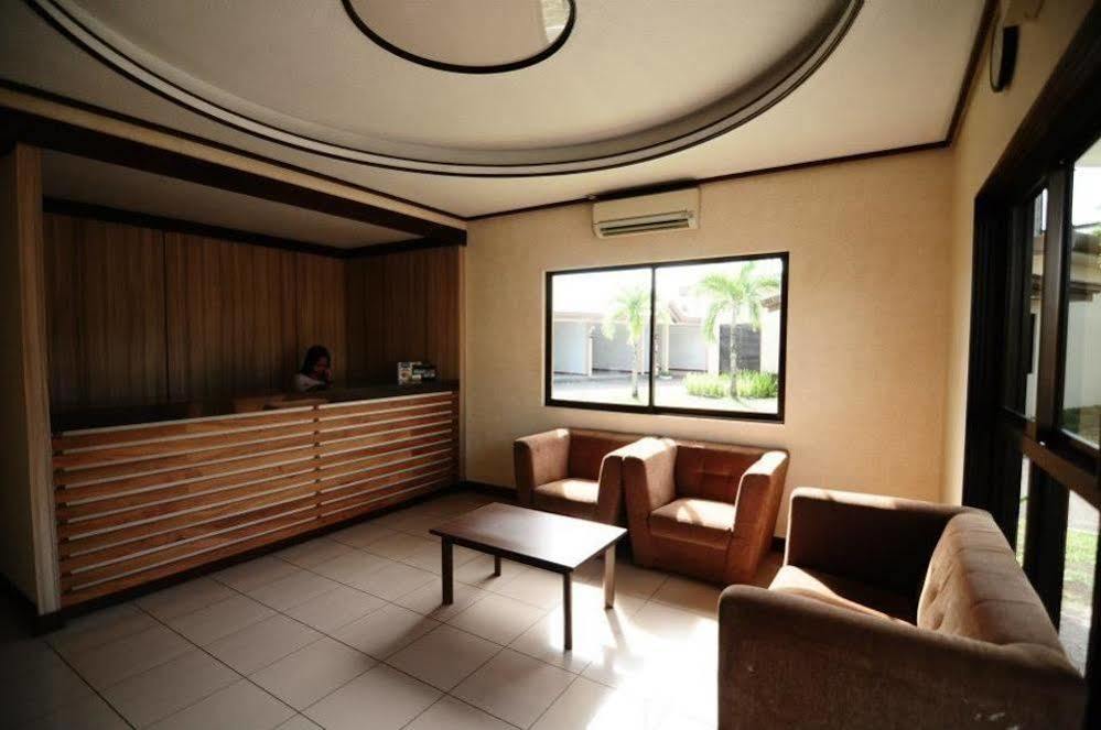 Neuhaus Inn Legazpi Zewnętrze zdjęcie